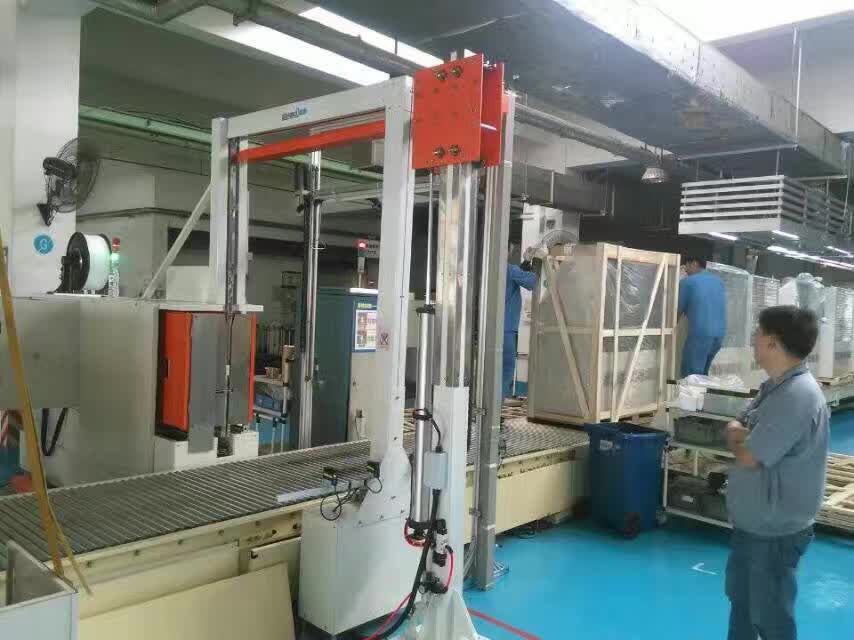 穿劍式棧板打包機